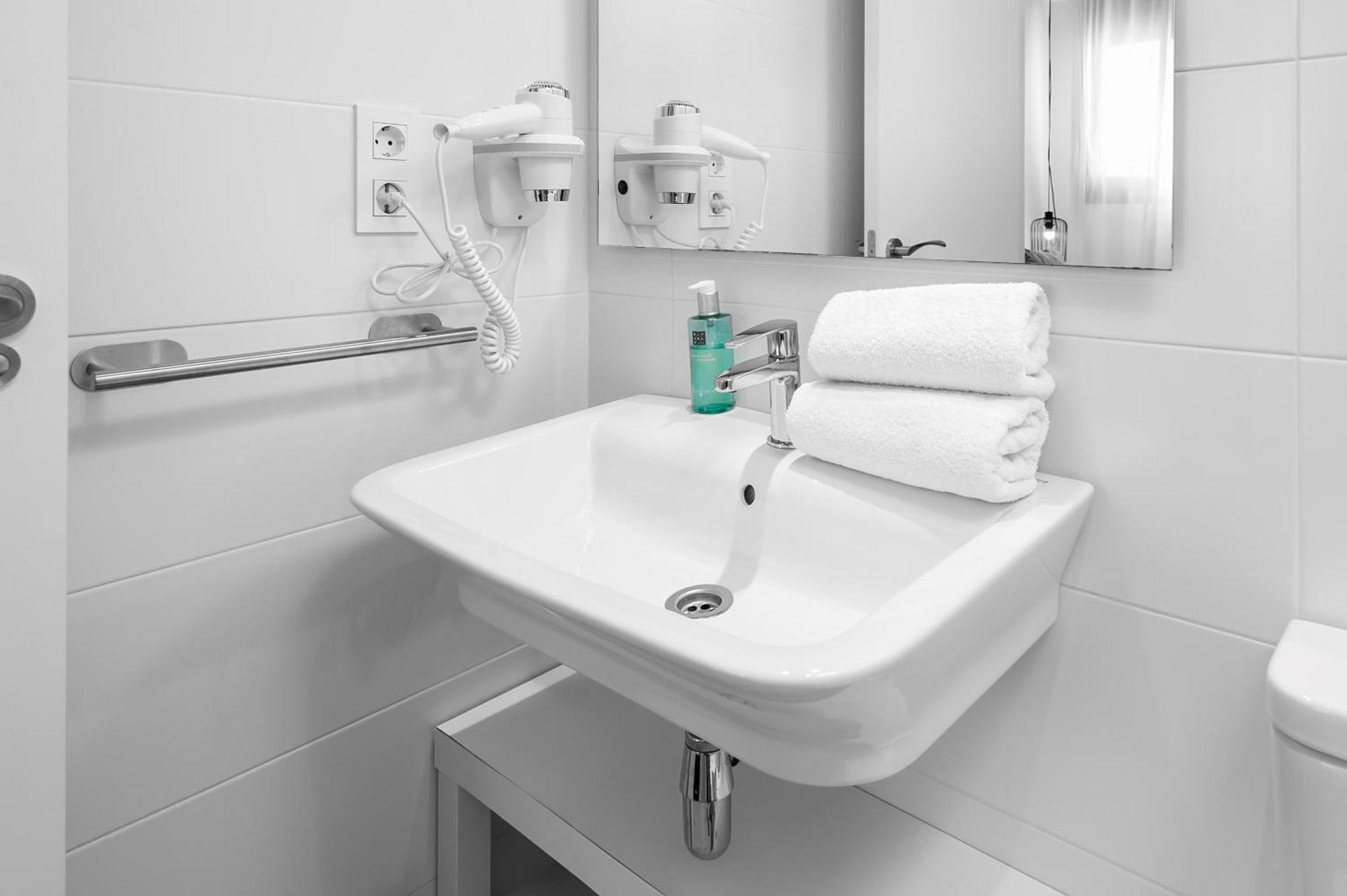 Apartamentos Isabella By Concept Flats Granada Kültér fotó